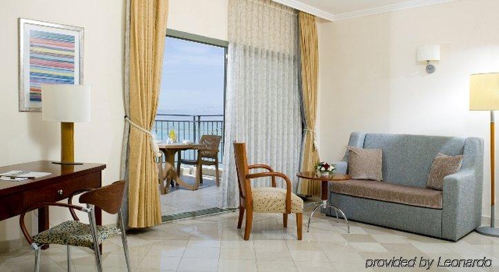 Royal Hotel Dead Sea En Bokek Zimmer foto